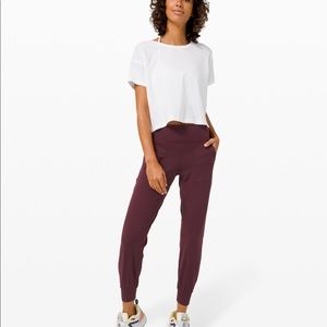 Lululemon joggers 28”